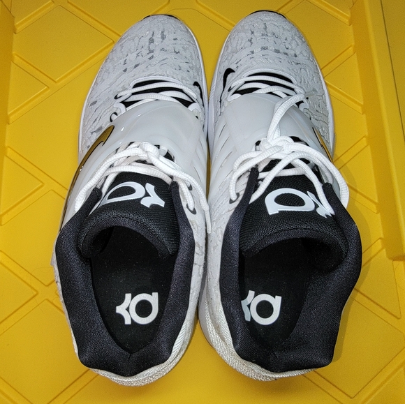 Nike KD 14 TB White/Black Size 16.5 Kevin Durant Basketball Shoe Big and Tall - Picture 8 of 11